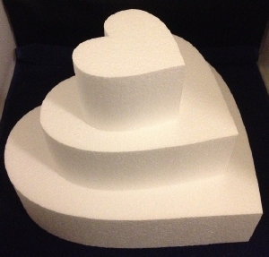 Styropor Taartdummie Hart 7cm hoog/ 25cm groot